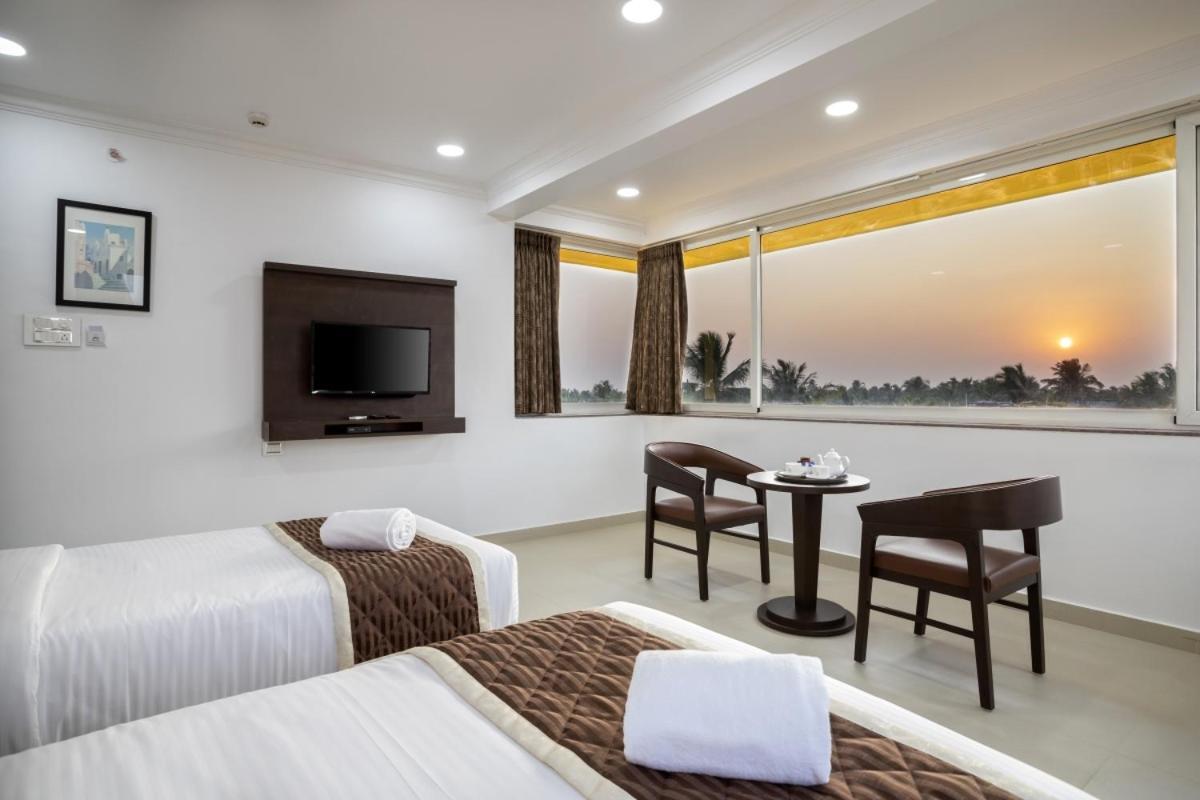 Sairaj Beach Resort 칼랑굿 외부 사진